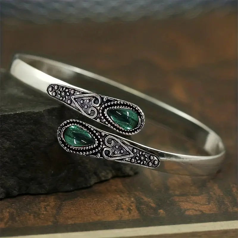 Vintage Open Silver Bangle | Amelia Bellrose Jewellery
