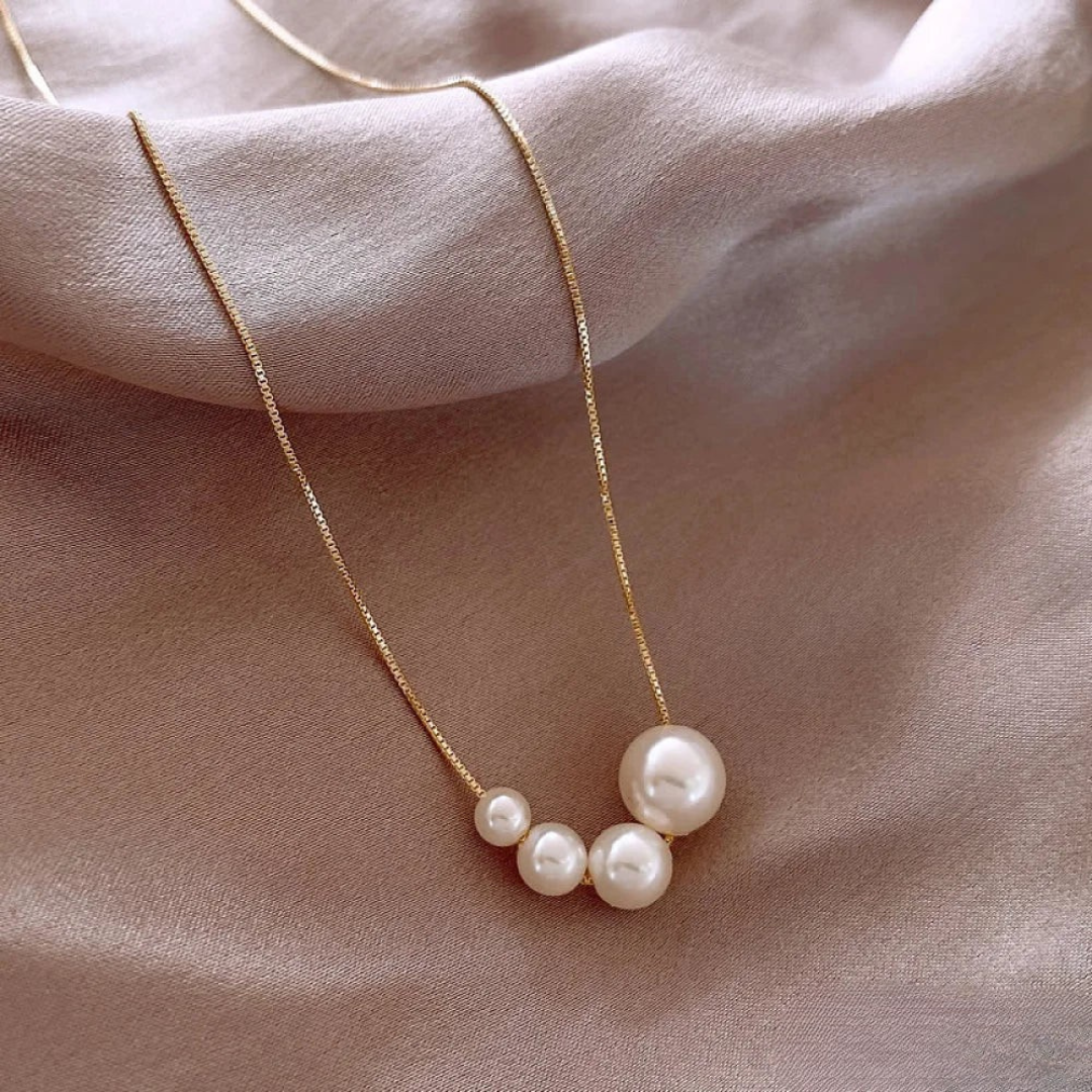 Pearl Cluster Pendant Necklace | Amelia Bellrose Jewellery