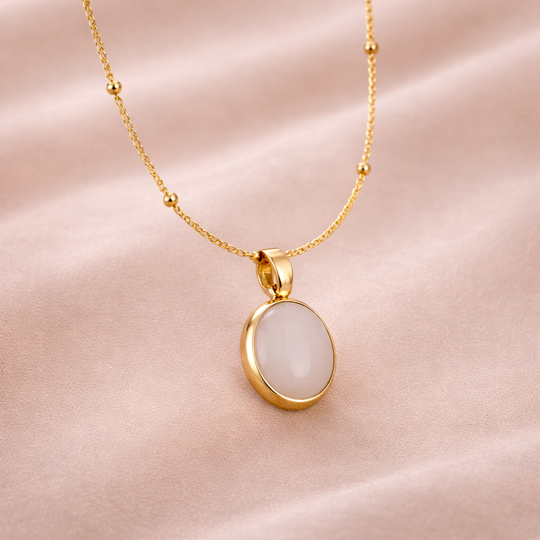Green Oval Stone Pendant Necklace | Amelia Bellrose Jewellery