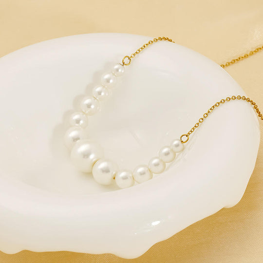 Graduated Pearl Necklace Gold | Amelia Bellrose Jewellery