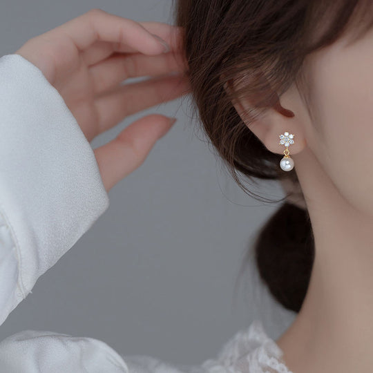 Floral Crystal Pearl Stud Earrings Gold | Amelia Bellrose Jewellery