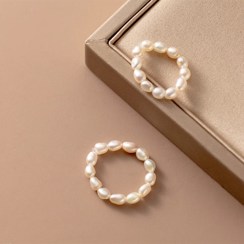 Freshwater Pearl Stretch Ring | Amelia Bellrose Jewellery