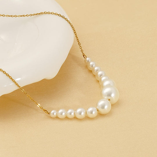 Graduated Pearl Necklace Gold | Amelia Bellrose Jewellery