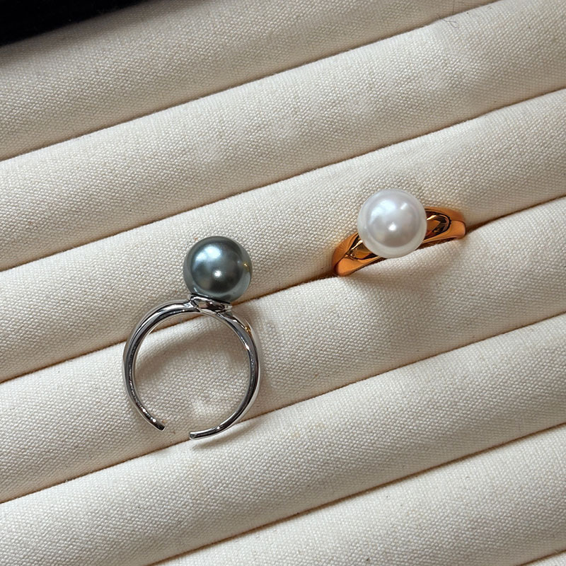 Bold Pearl Open Ring Gold | Amelia Bellrose Jewellery