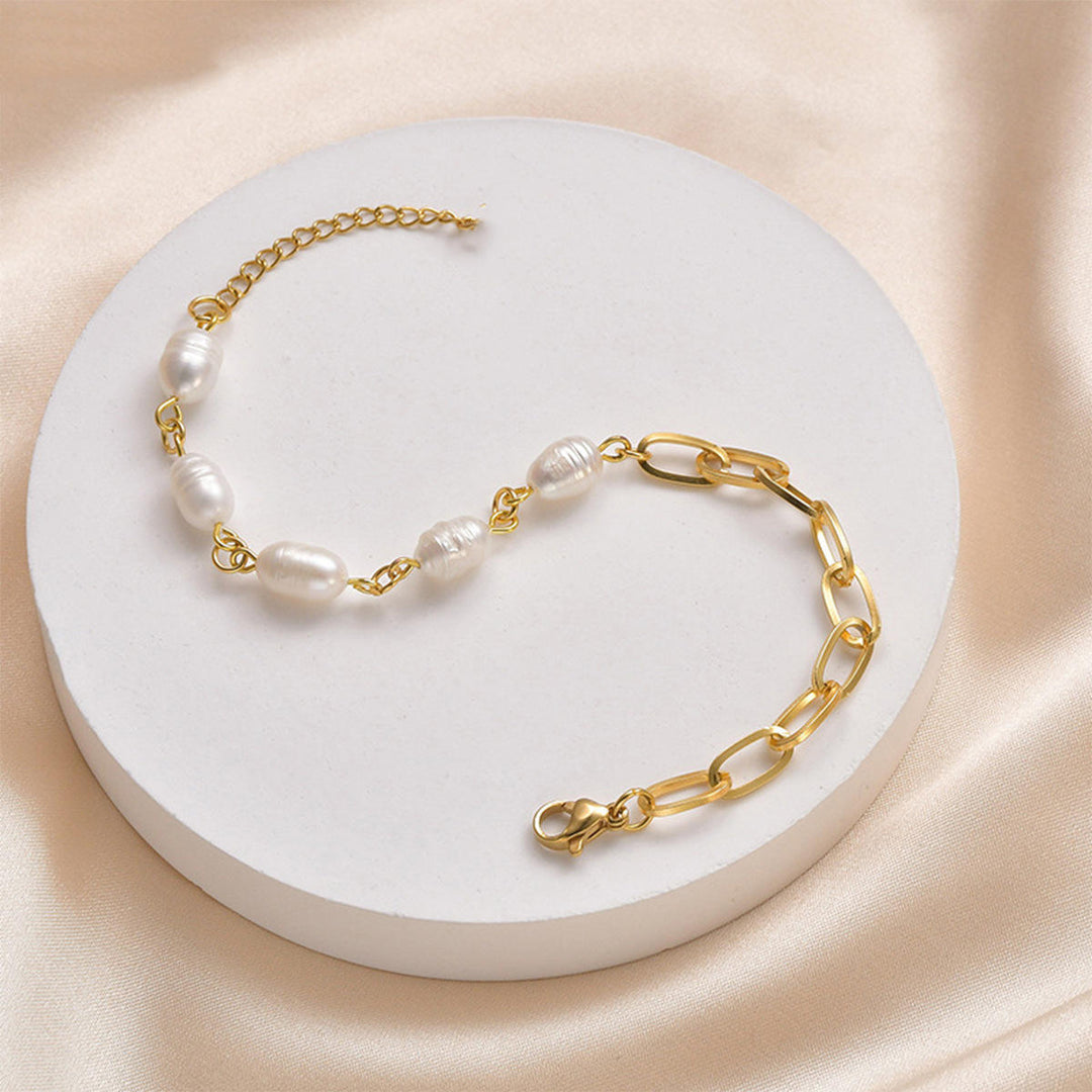 Freshwater Pearl Chain Bracelet Gold | Amelia Bellrose Jewellery
