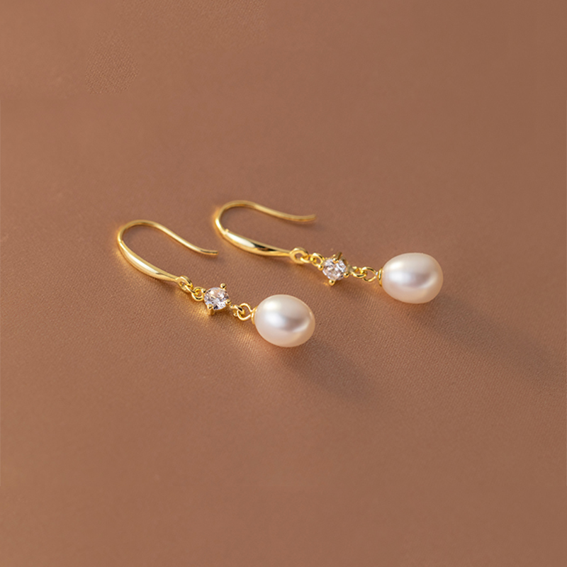 Pearl Crystal Drop Earrings Gold | Amelia Bellrose Jewellery