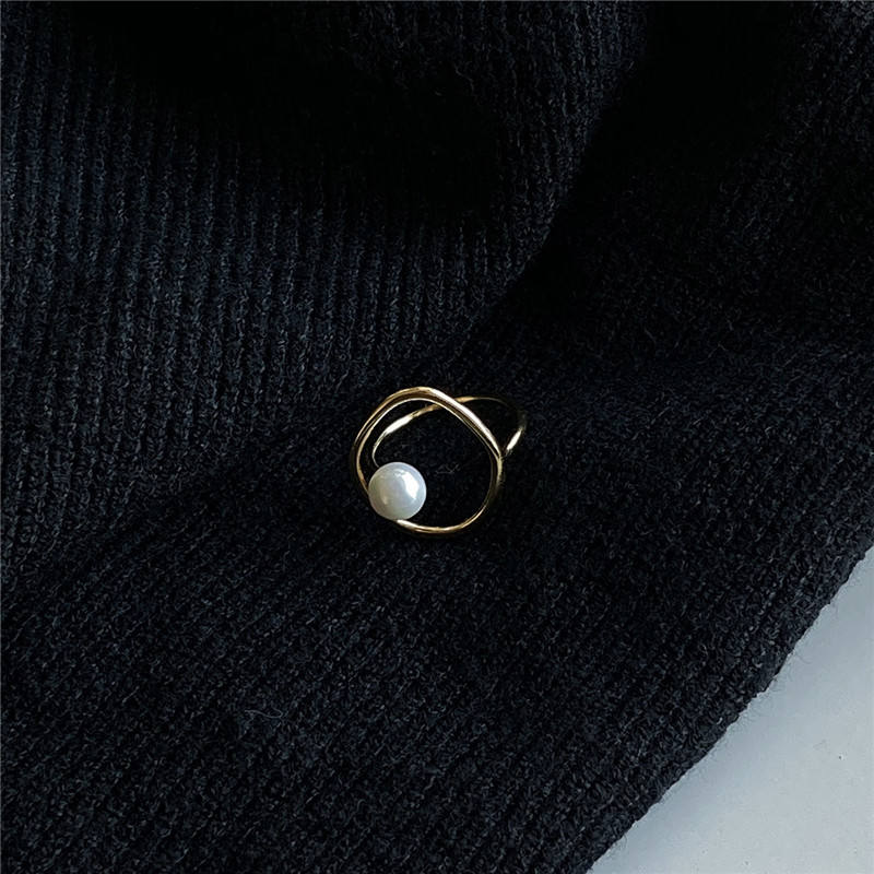 Pearl Circle Gold Ring | Amelia Bellrose Jewellery