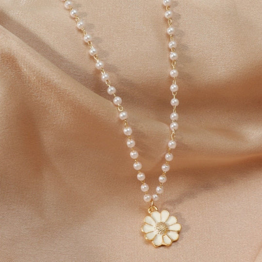 Pearl Chain Daisy Flower Pendant Necklace | Amelia Bellrose Jewellery