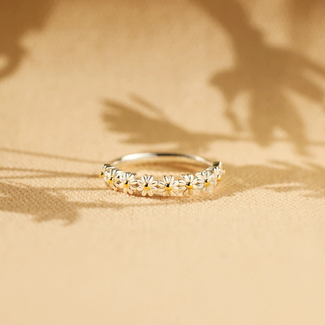 Elegant Daisy Crystal Gold Ring | Amelia Bellrose Jewellery