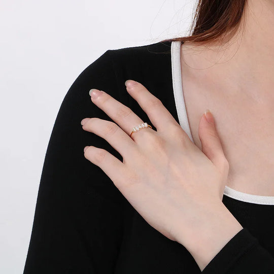 Pearl Bar Ring Gold | Amelia Bellrose Jewellery