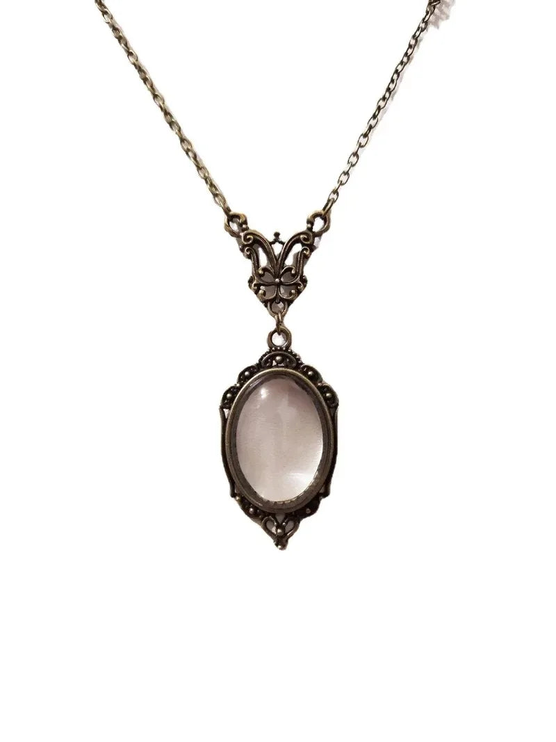 Vintage Style Oval Frame Pendant Necklace | Amelia Bellrose Jewellery