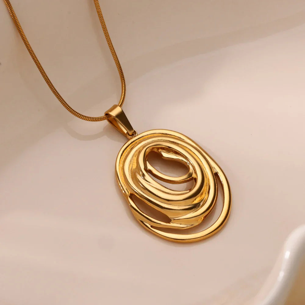 Gold Abstract Circle Pendant Necklace | Amelia Bellrose Jewellery