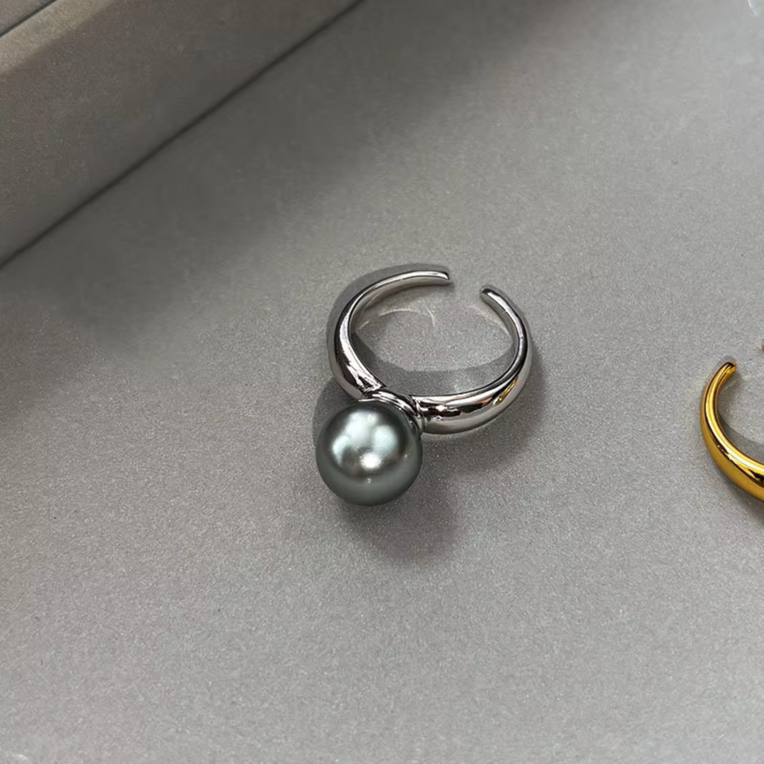 Bold Pearl Open Ring Gold | Amelia Bellrose Jewellery