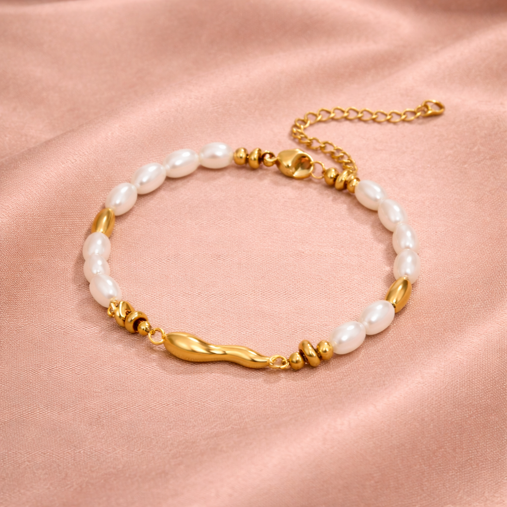 Pearl Gold Accent Bracelet | Amelia Bellrose Jewellery
